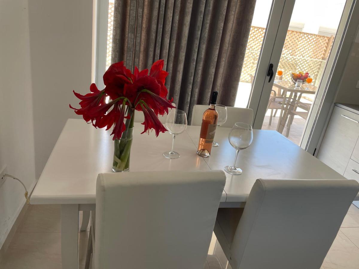 Luxury Sea View Apartaments Sarandë Exterior foto